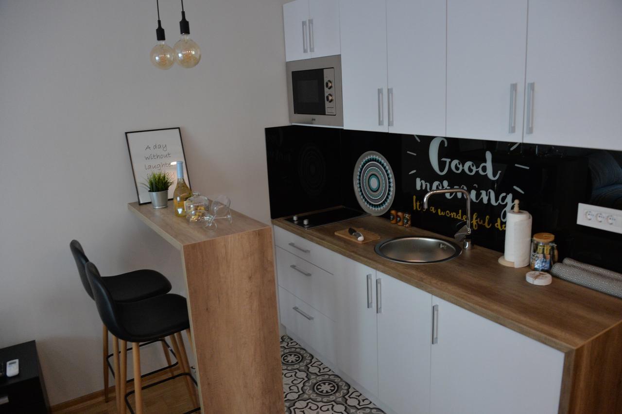 Apartment Pleasure Újvidék Kültér fotó