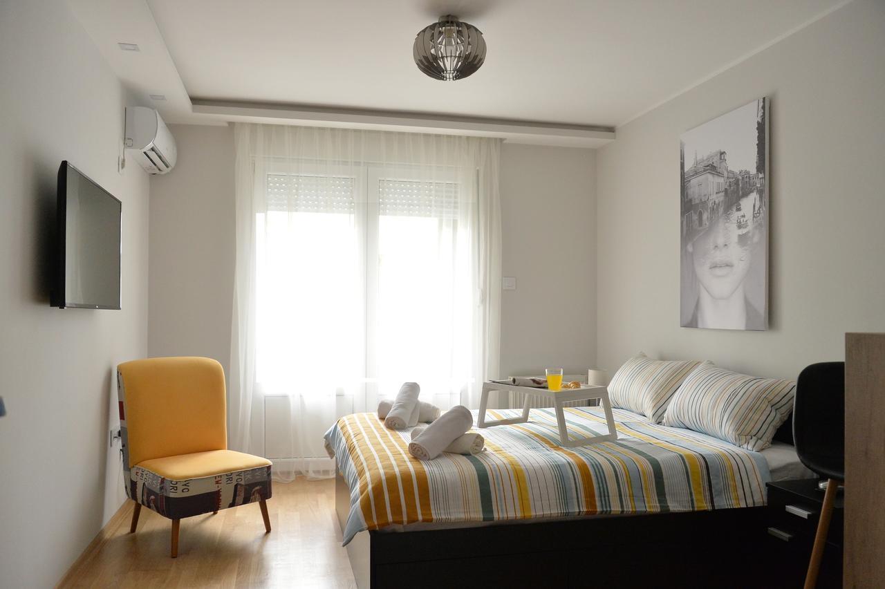 Apartment Pleasure Újvidék Kültér fotó