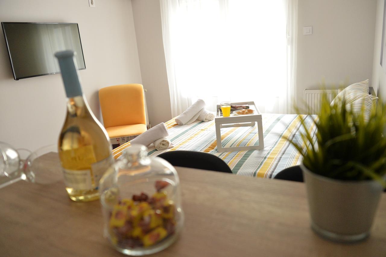 Apartment Pleasure Újvidék Kültér fotó
